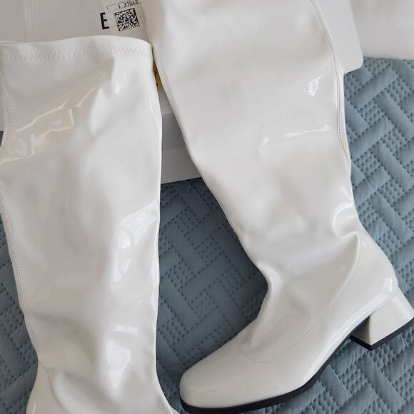 GoGo style white boots size 8 (great for a costume) - Picture 5 of 8